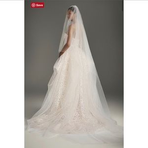 Two tier cathedral length vail raw edge Vera wang